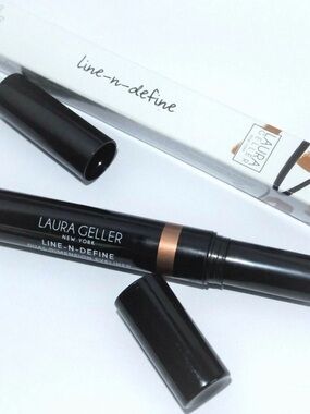 Laura Geller Dual-Ended Eyeliner in Black/Gold